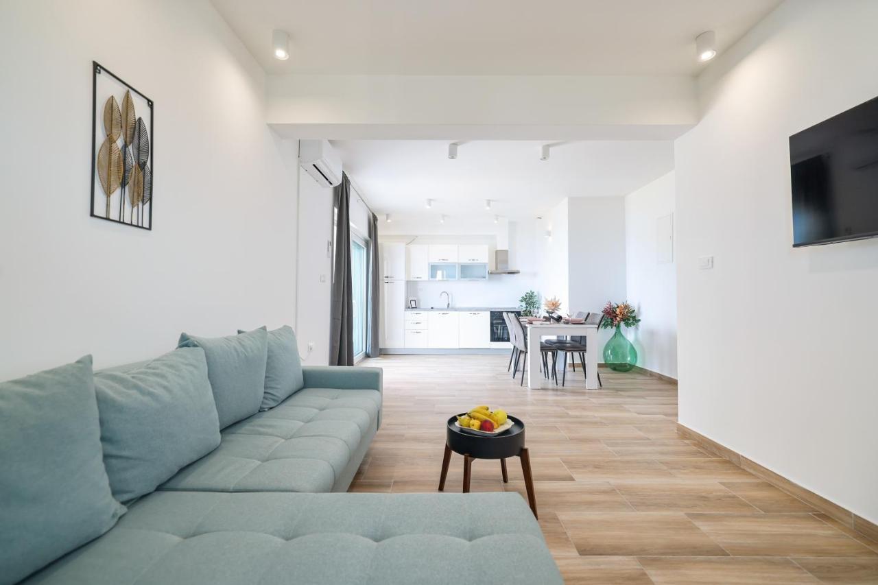 Beachfront Apartments Tic With Seaview Miletici Extérieur photo