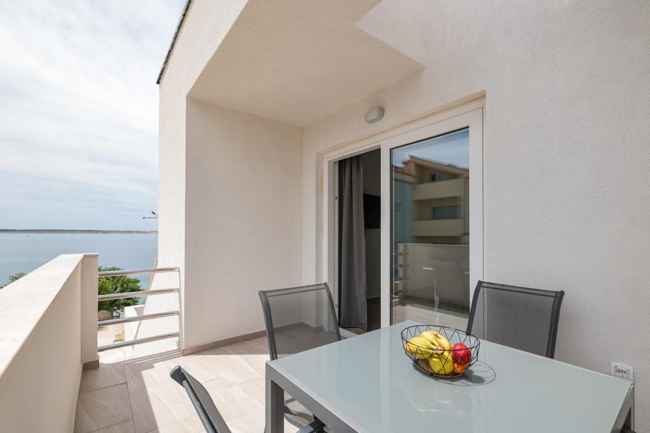 Beachfront Apartments Tic With Seaview Miletici Extérieur photo
