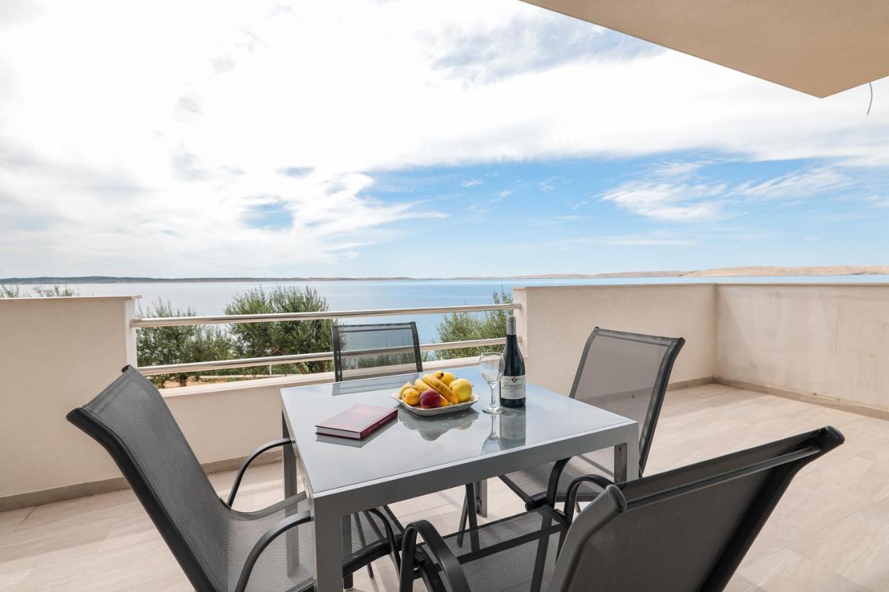 Beachfront Apartments Tic With Seaview Miletici Extérieur photo
