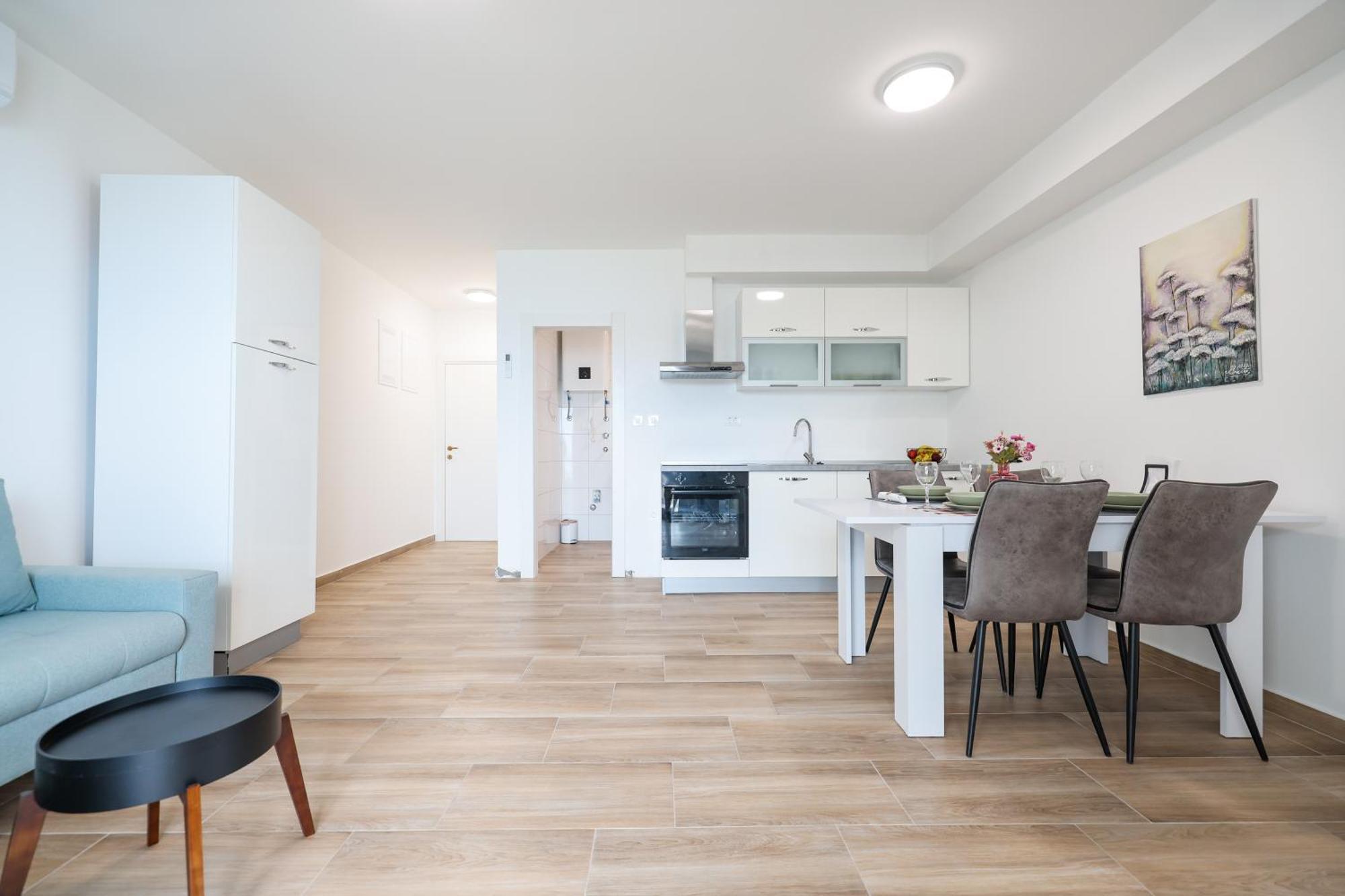 Beachfront Apartments Tic With Seaview Miletici Extérieur photo