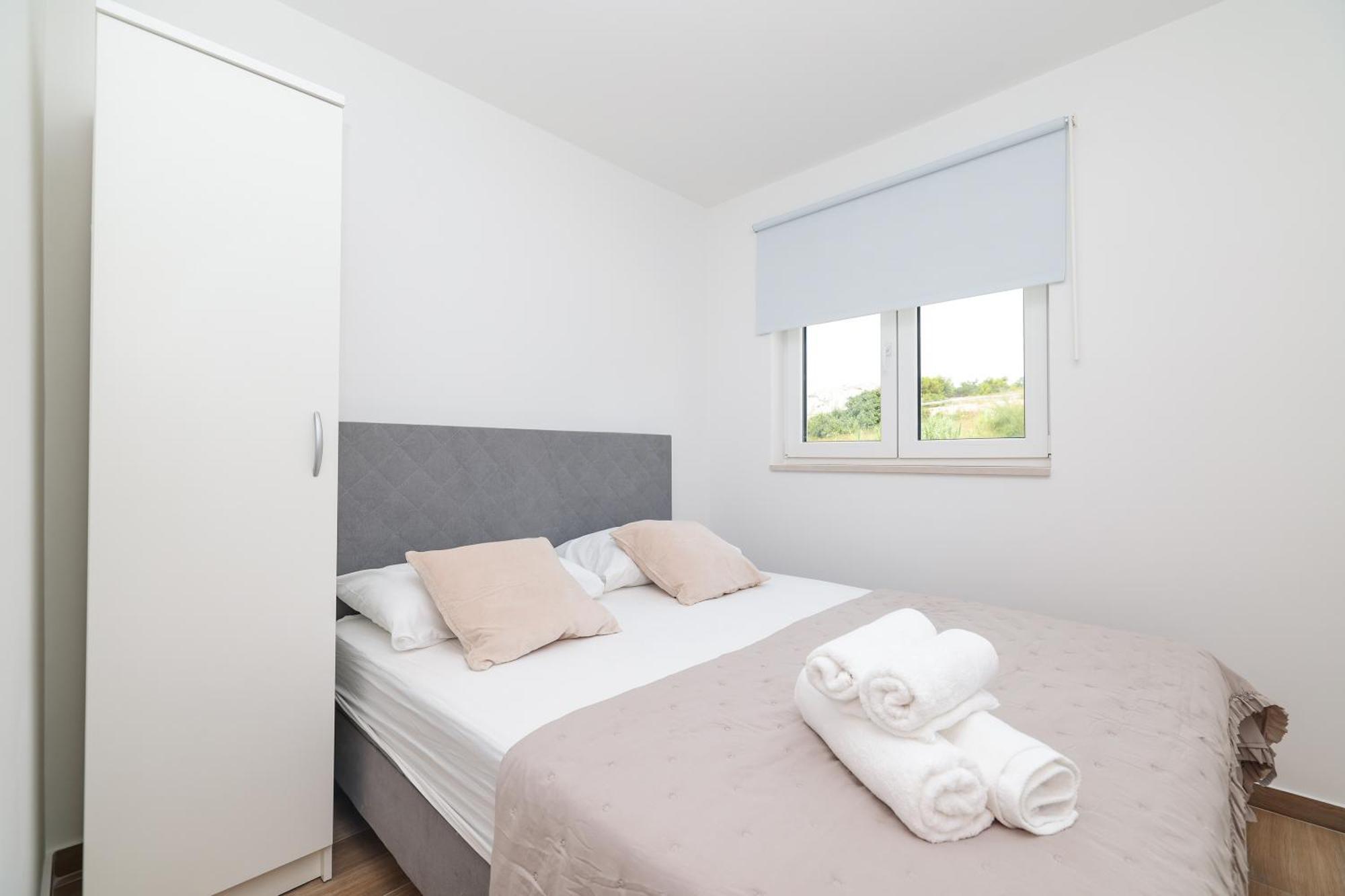 Beachfront Apartments Tic With Seaview Miletici Extérieur photo