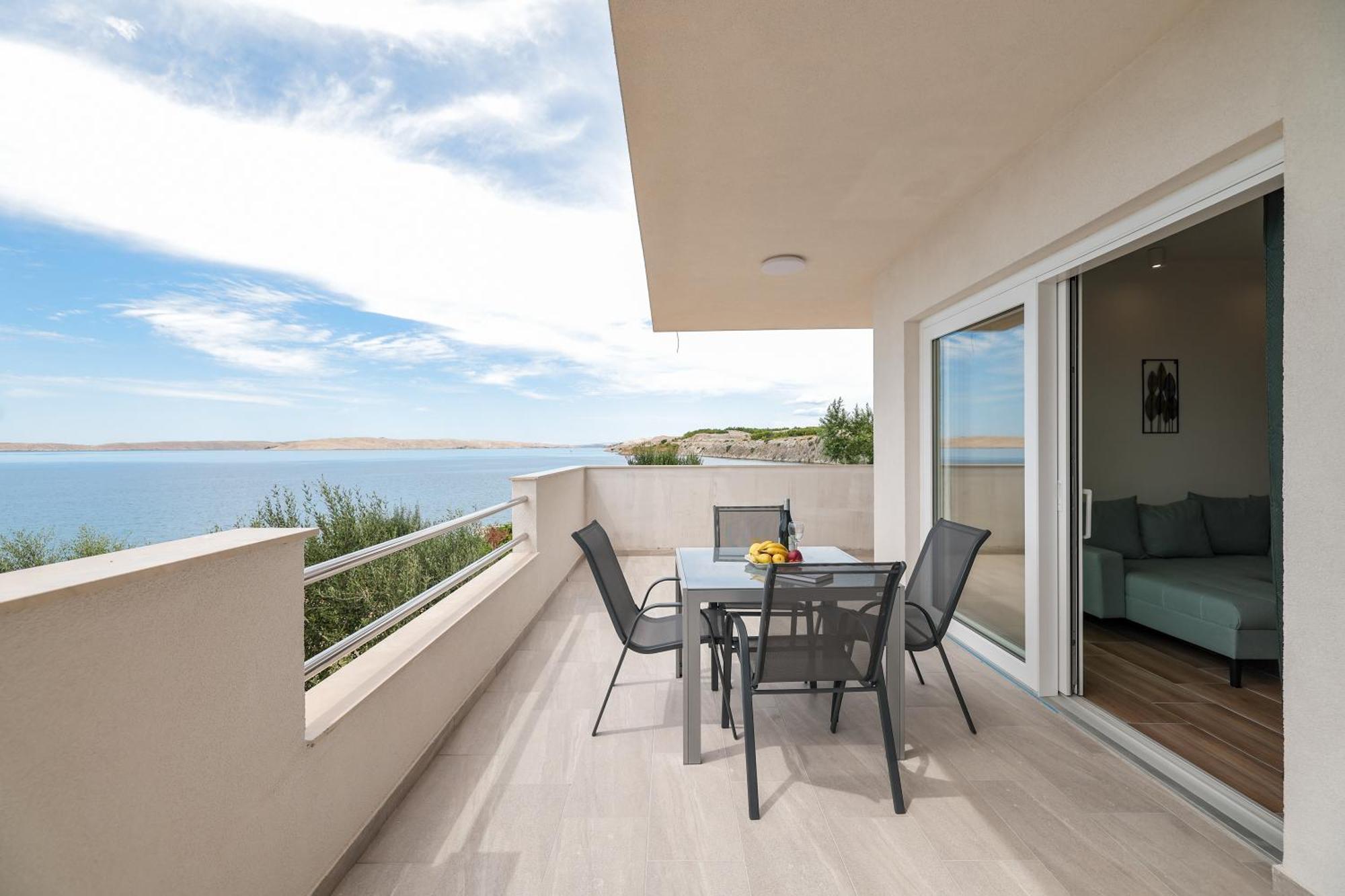 Beachfront Apartments Tic With Seaview Miletici Extérieur photo