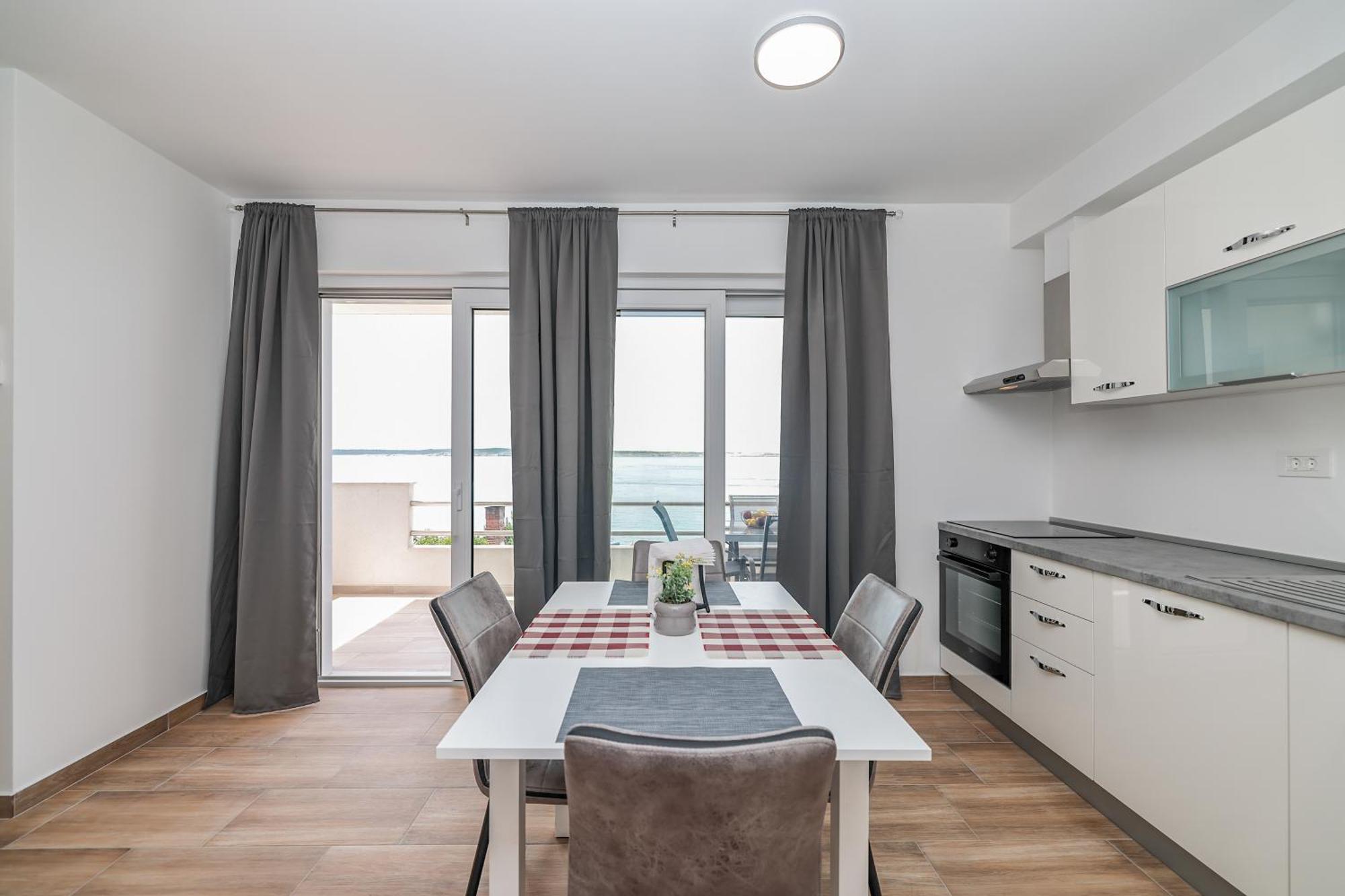 Beachfront Apartments Tic With Seaview Miletici Extérieur photo